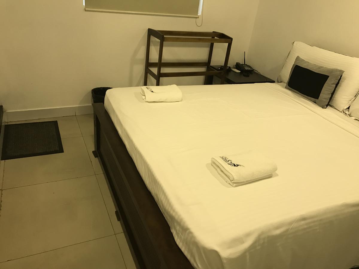 Impala City Hotel And Hostel Kandy 50 Exterior photo